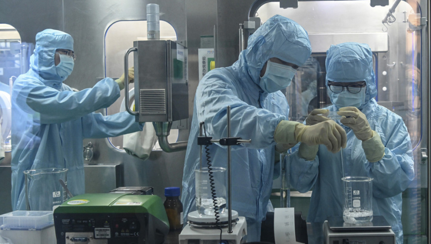 香港一肖一码一特一中,湖南一男子花4元中了1242万元,准确资料解释落实_铂金版V14.12