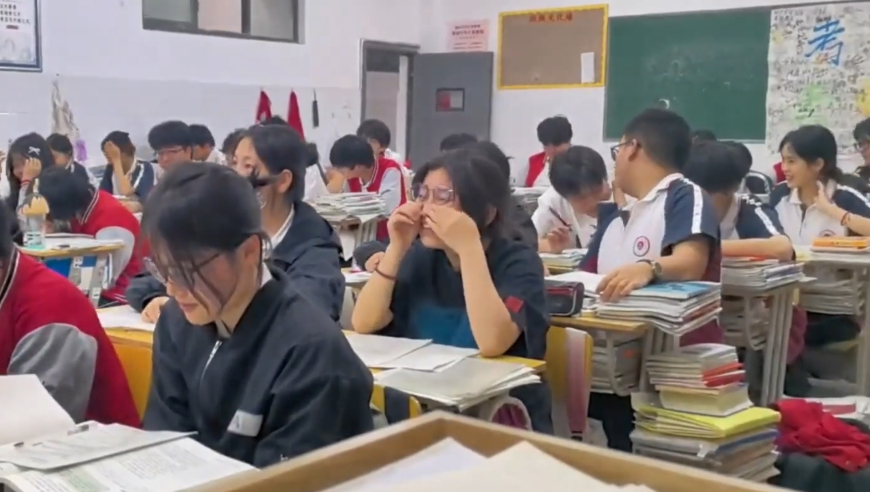 香港精准免费资料,第一批返岗的打工人已经辞职了,创新典义解读_网红版V8.6